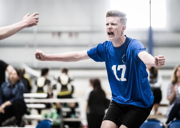 WATERLOO, ON, May 7, 2017: Players from the Barrie Elites Volleyball Club celebrate a kill at the U15 East Volleyball Canada Nationals.