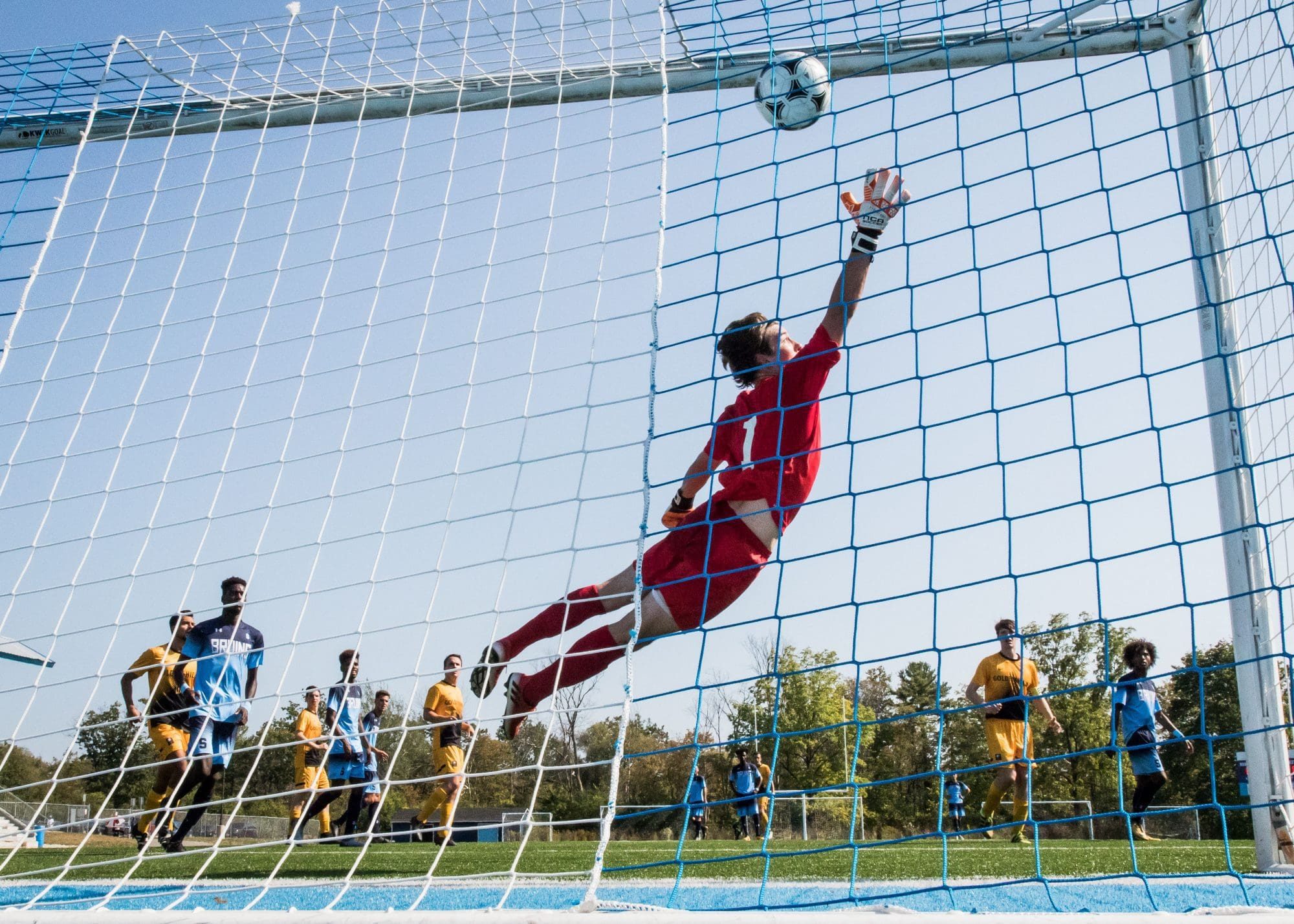 OAKVILLE, ON – SEP. 24, 2017: Ontario Colleges Athletic Association game between the Sheridan Bruins and the Cambrian Golden Shield.