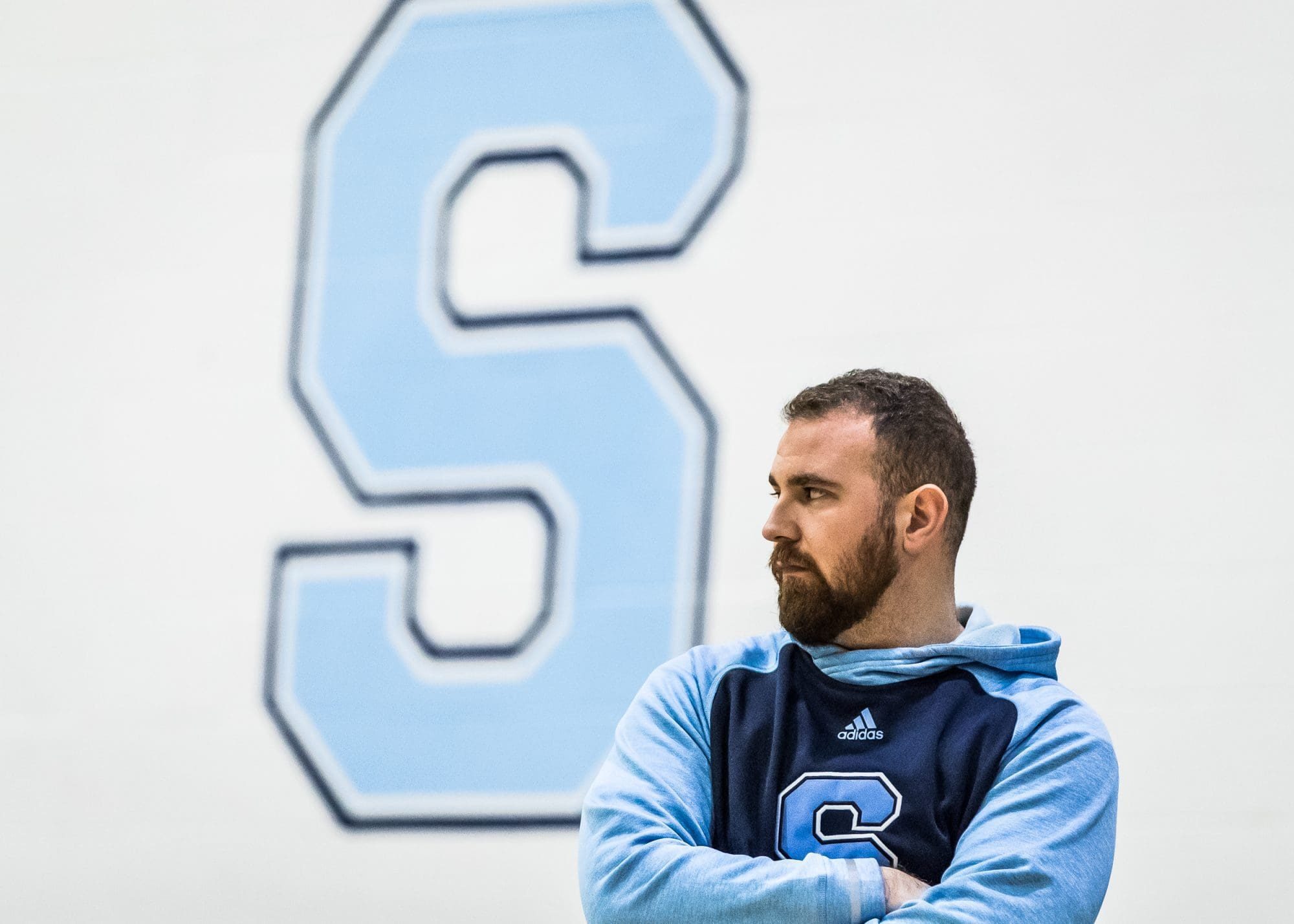 OAKVILLE, ON – Jan. 22, 2017: Frank Pento, head coach of the Sheridan Bruins men's volleyball team, looks onward in OCAA action.