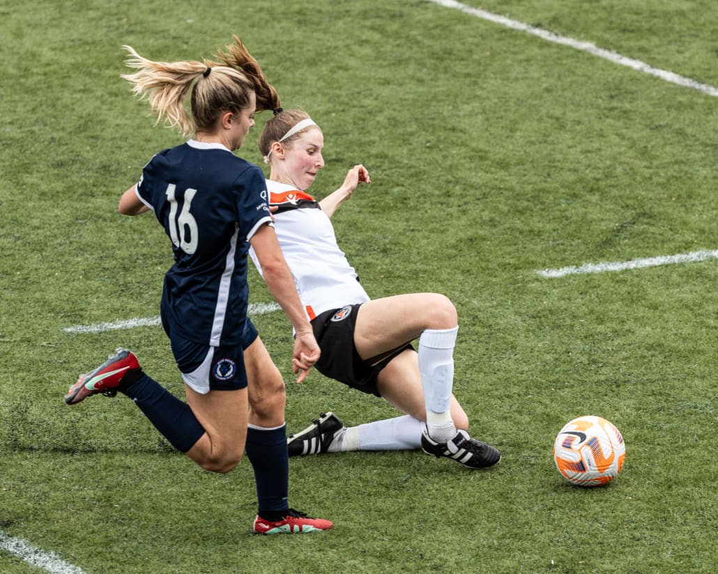 League1 Ontario soccer game between Oakville Blue Devils and Alliance United