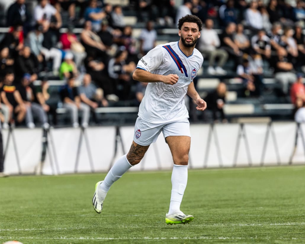 League1 Ontario soccer game between Oakville Blue Devils and Woodbridge Strikers