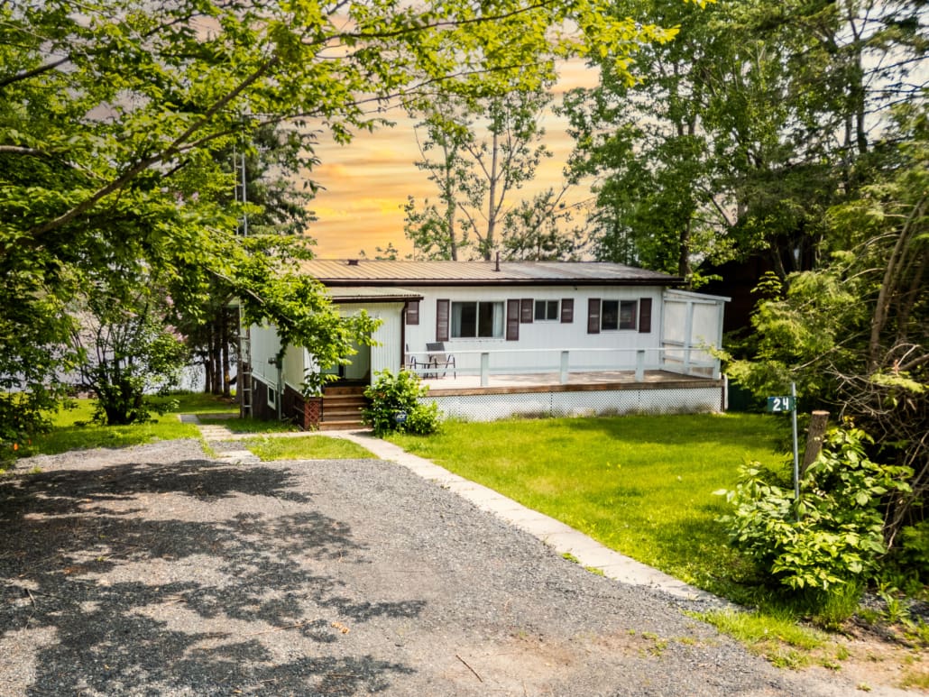 Real Estate and Airbnb Photography in MacTier